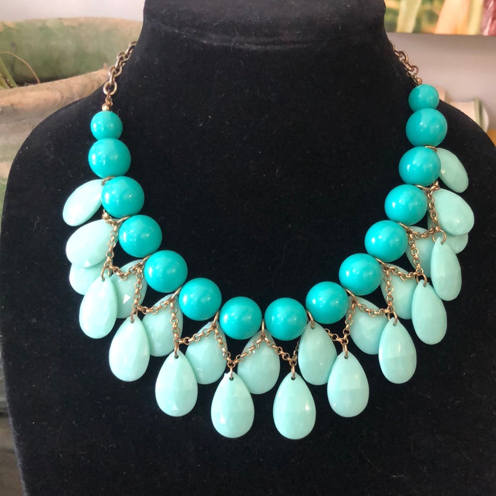 VINTAGE YOU AND I BEADED NECKLACE TEAL SEA FOAM GREEN